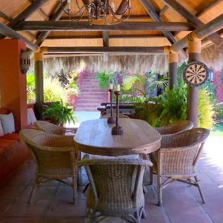 Casa Palmeras (adults Only) מלון מארבלה
