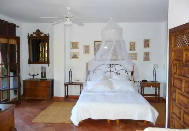 Alojamento de Acomodação e Pequeno-almoço Casa Palmeras (adults Only) 3*